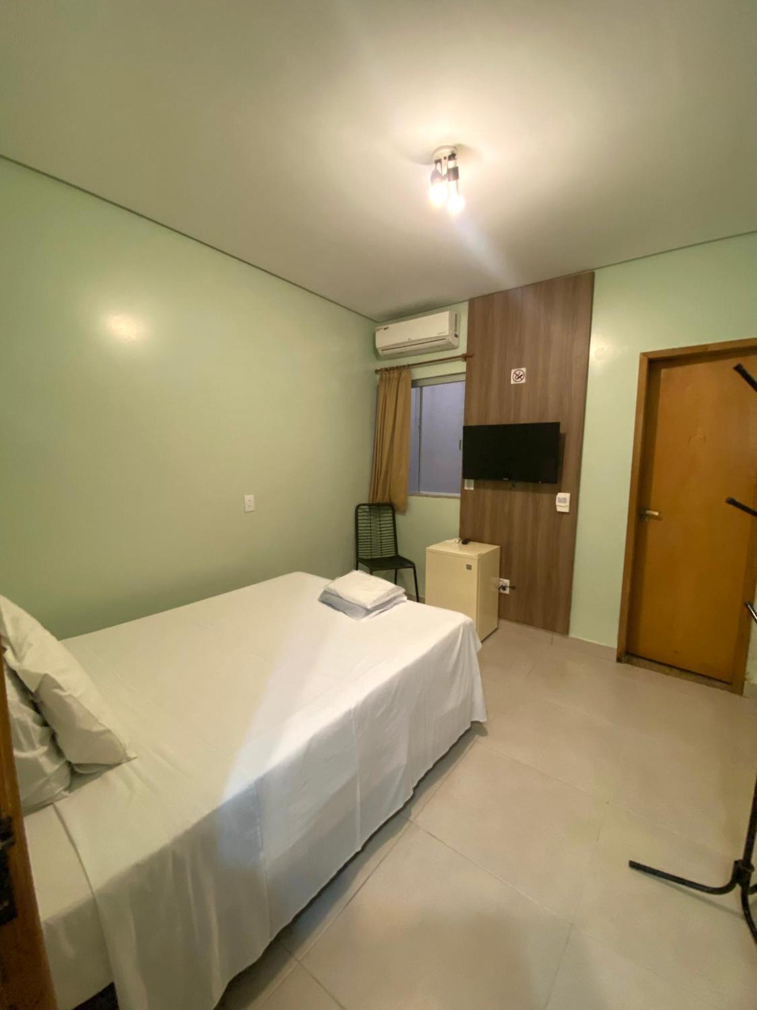 Hotel Mendes Azevedo Гояния Экстерьер фото